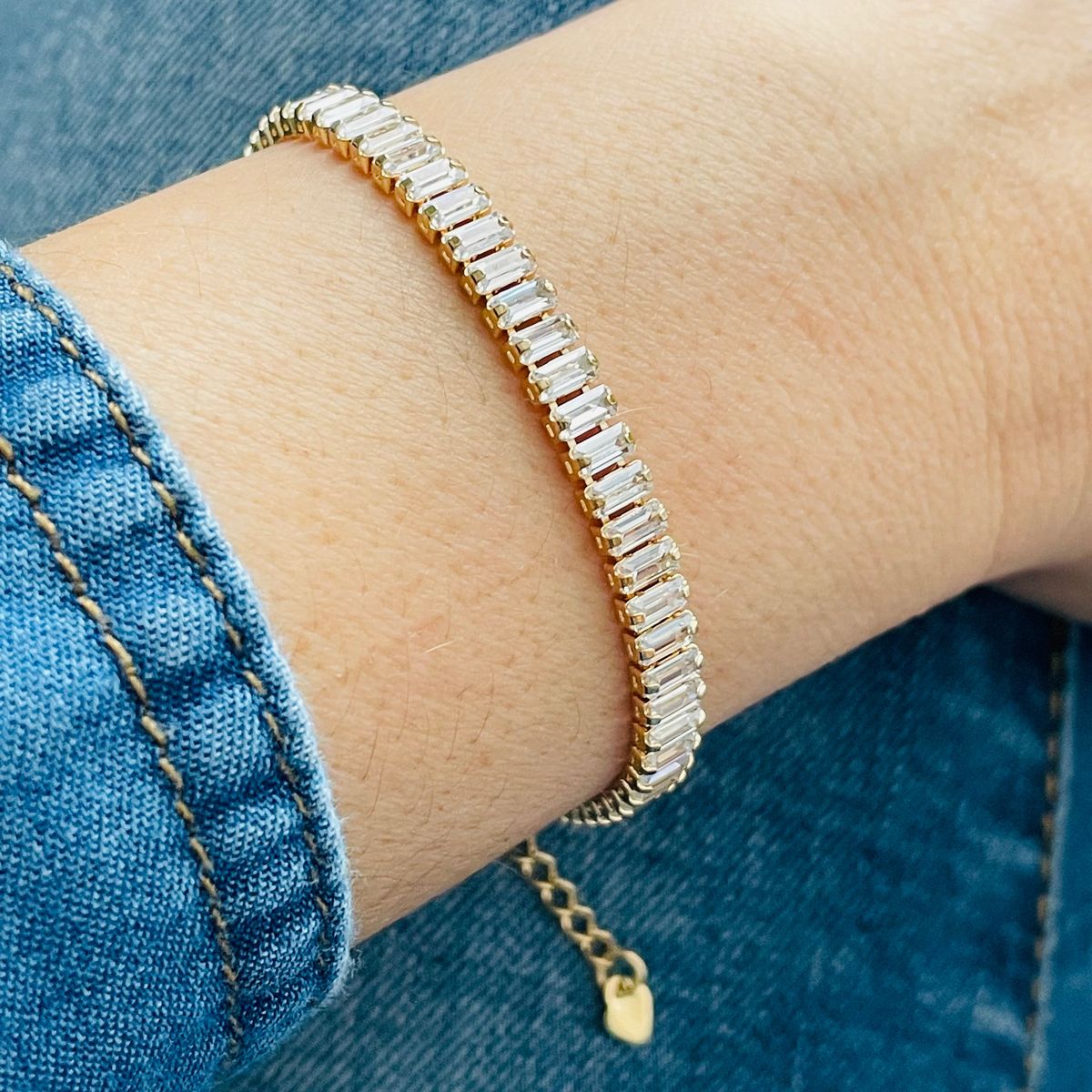 Cubic Zirconia Decor Bracelet