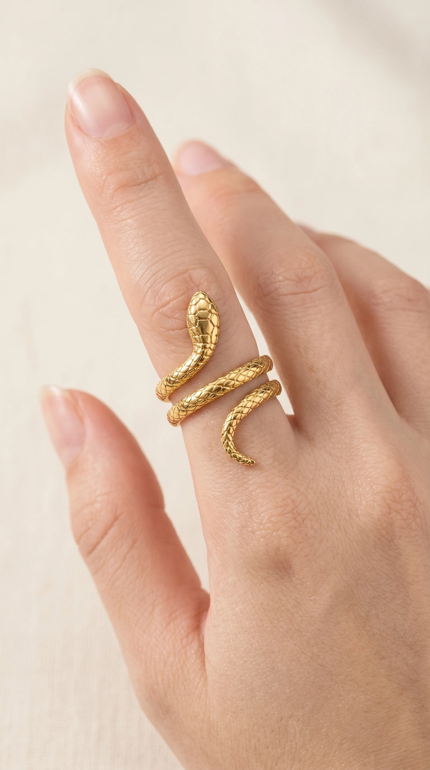 Goldin Snake Ring