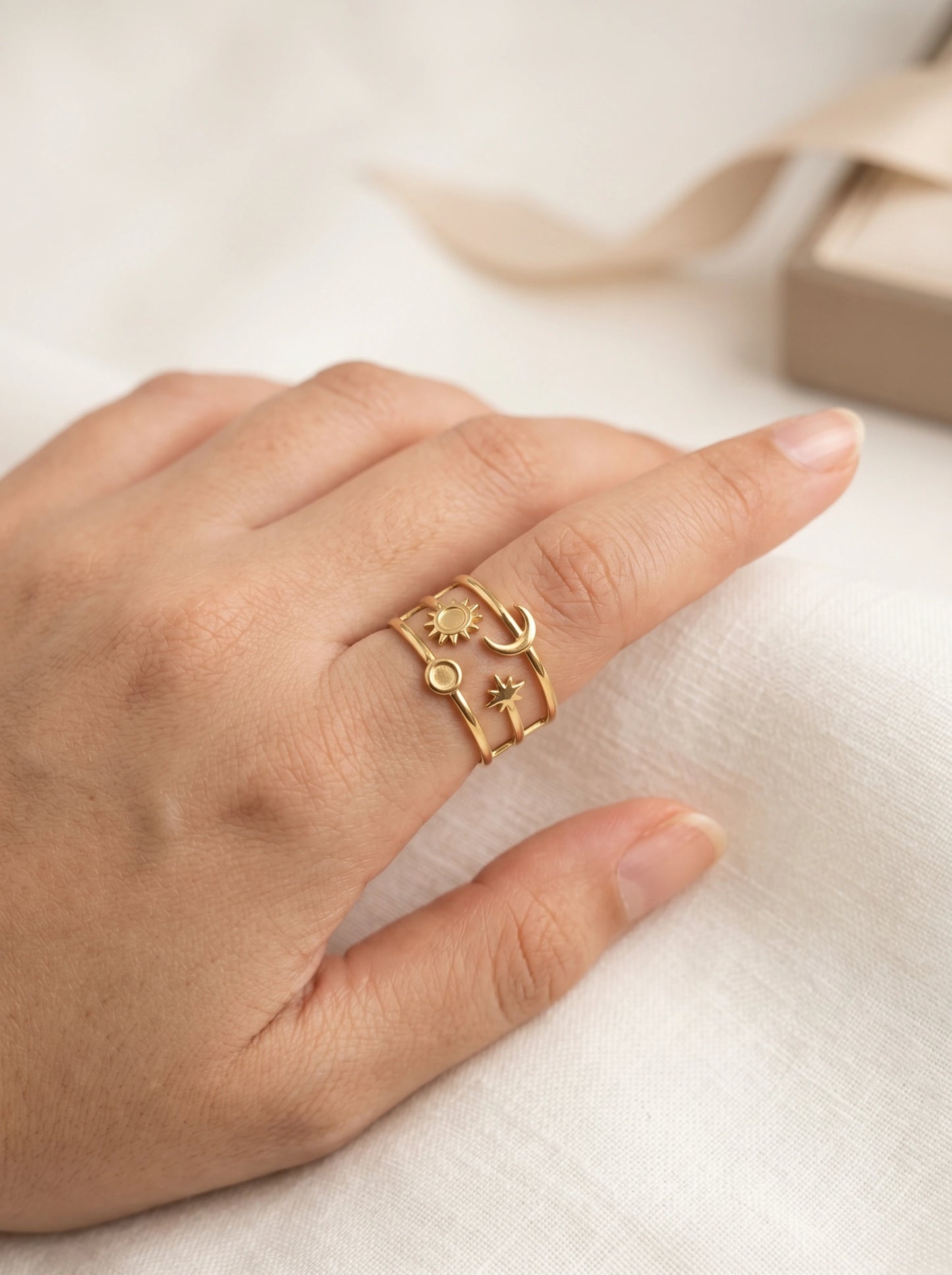 The Cosmos Cage Ring