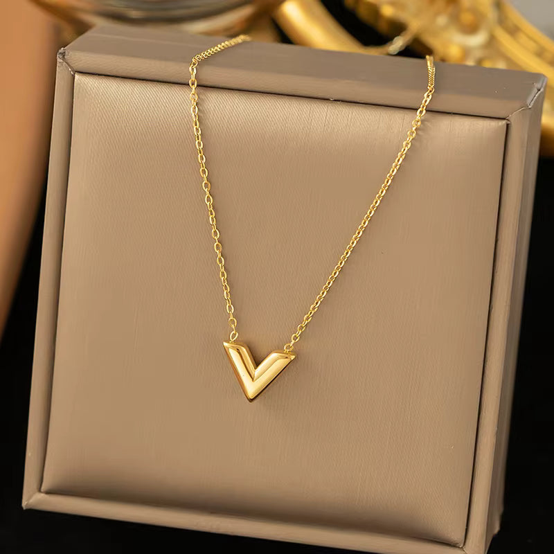 Arrow Necklace