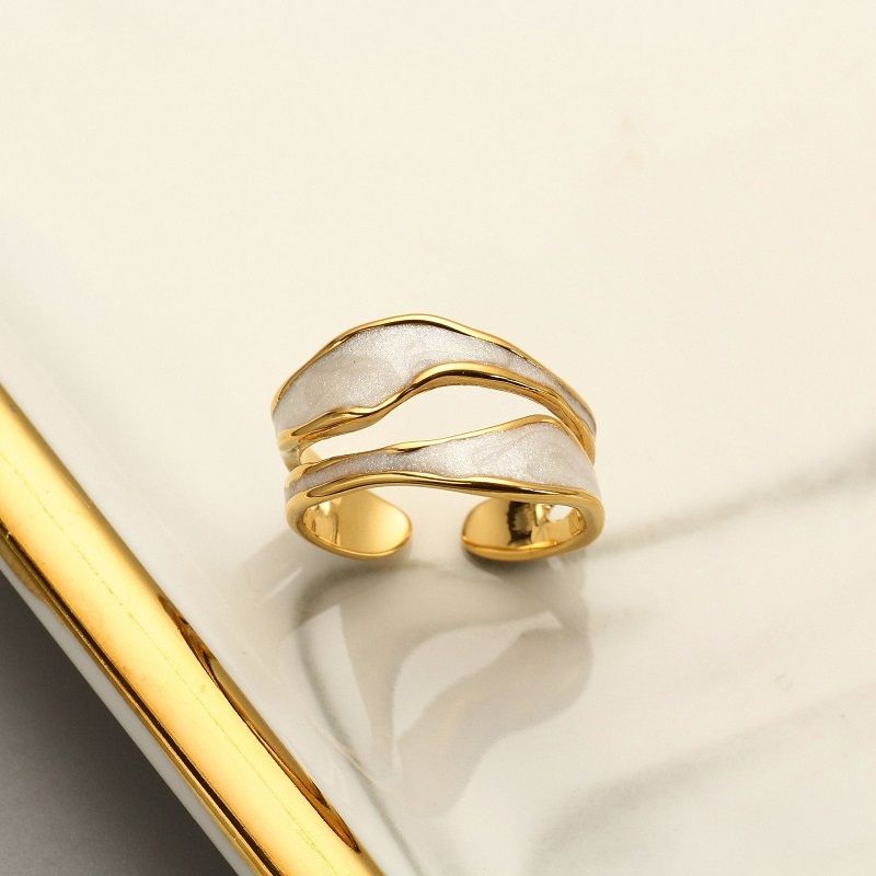 Rift Gold Ring