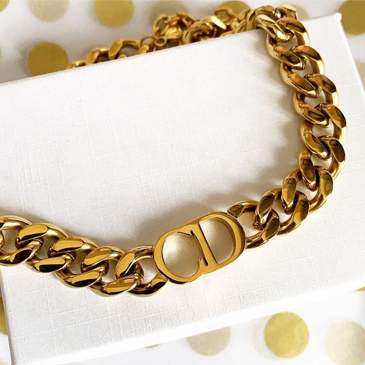 CD Set (Necklace + Bracelet)