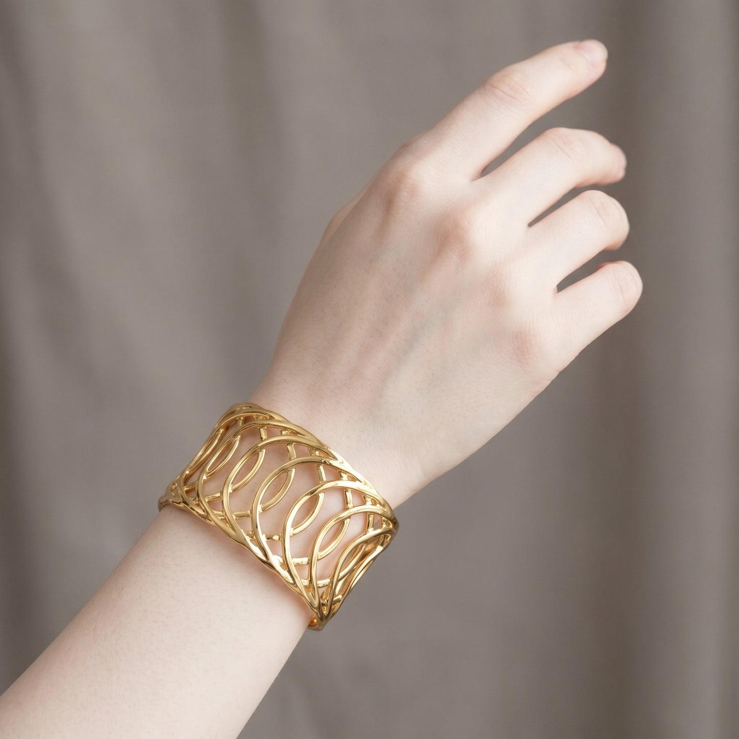 Concentric Wave Cage Bracelet