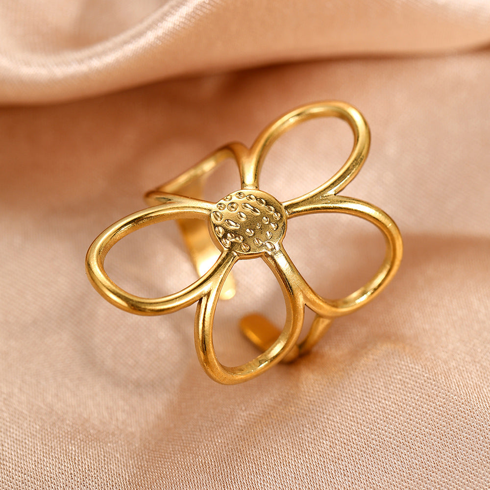 Filigree Floral Cocktail Ring
