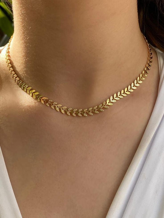 Gold Laurel Necklace