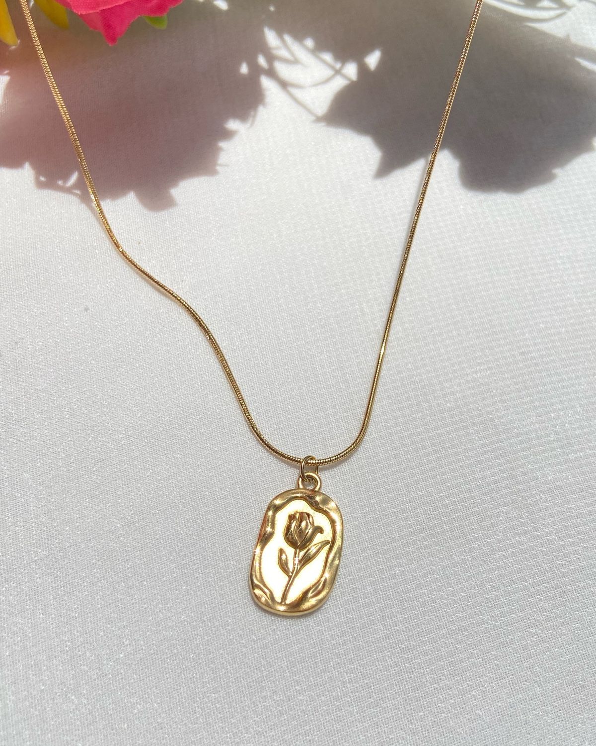 Rose Pendant Necklace